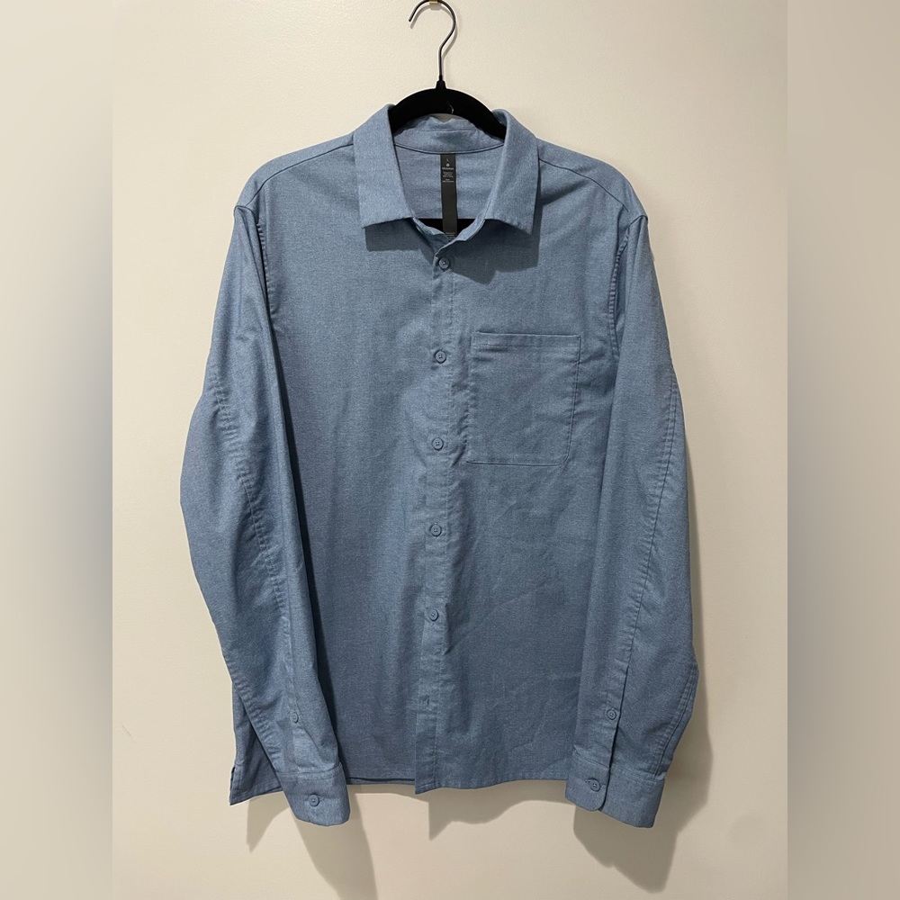 Lululemon Men’s Dress Shirt